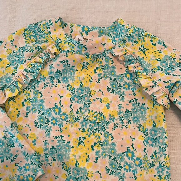 Little Girls Rash Guard - Picture 2 of 3